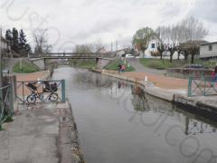 photographie prise le long de l'
			EuroVelo 6: pont canal de Digoin en Saône et Loire